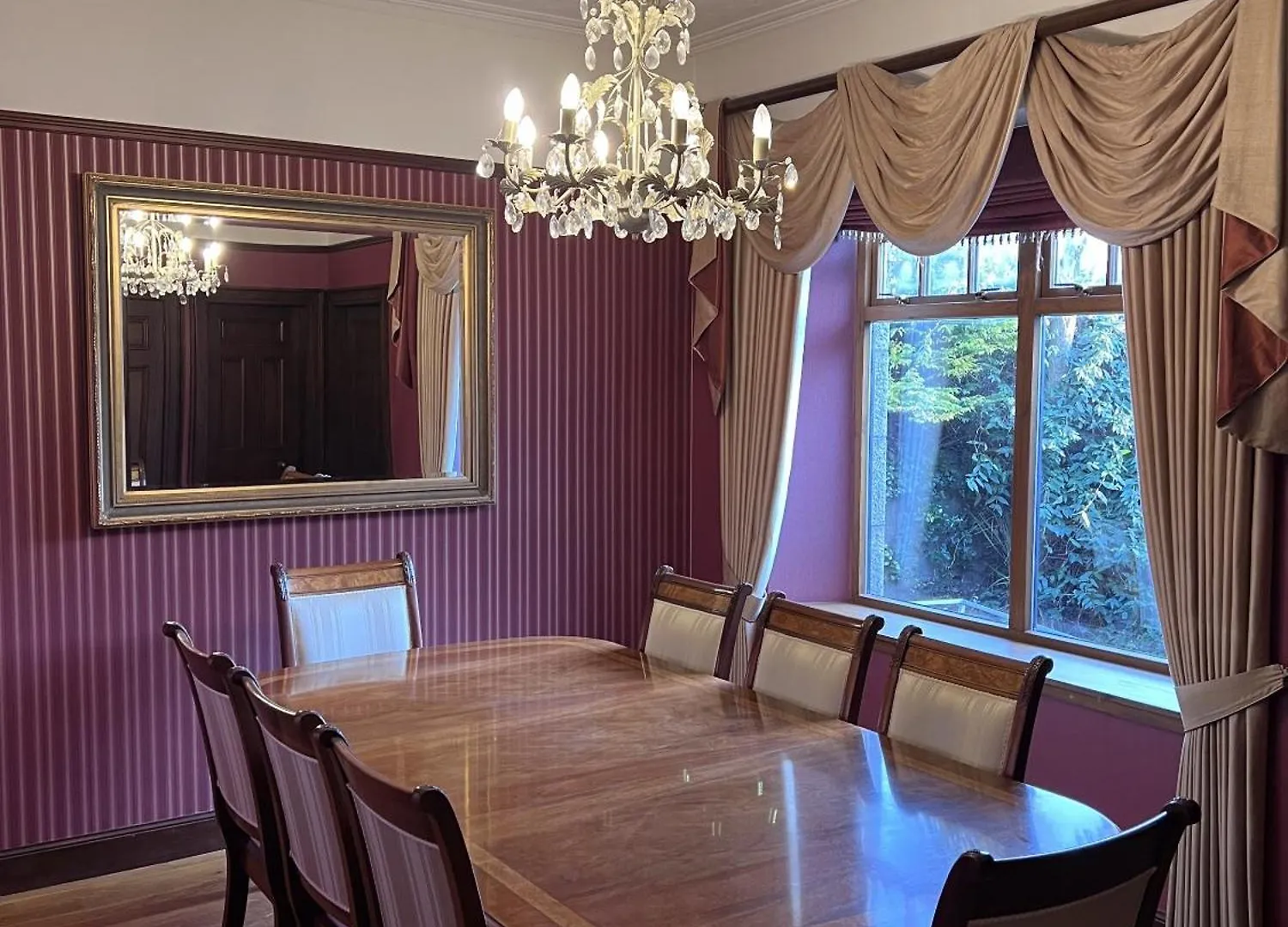 Luxury 5 Bedroom Property In West End Aberdeen
