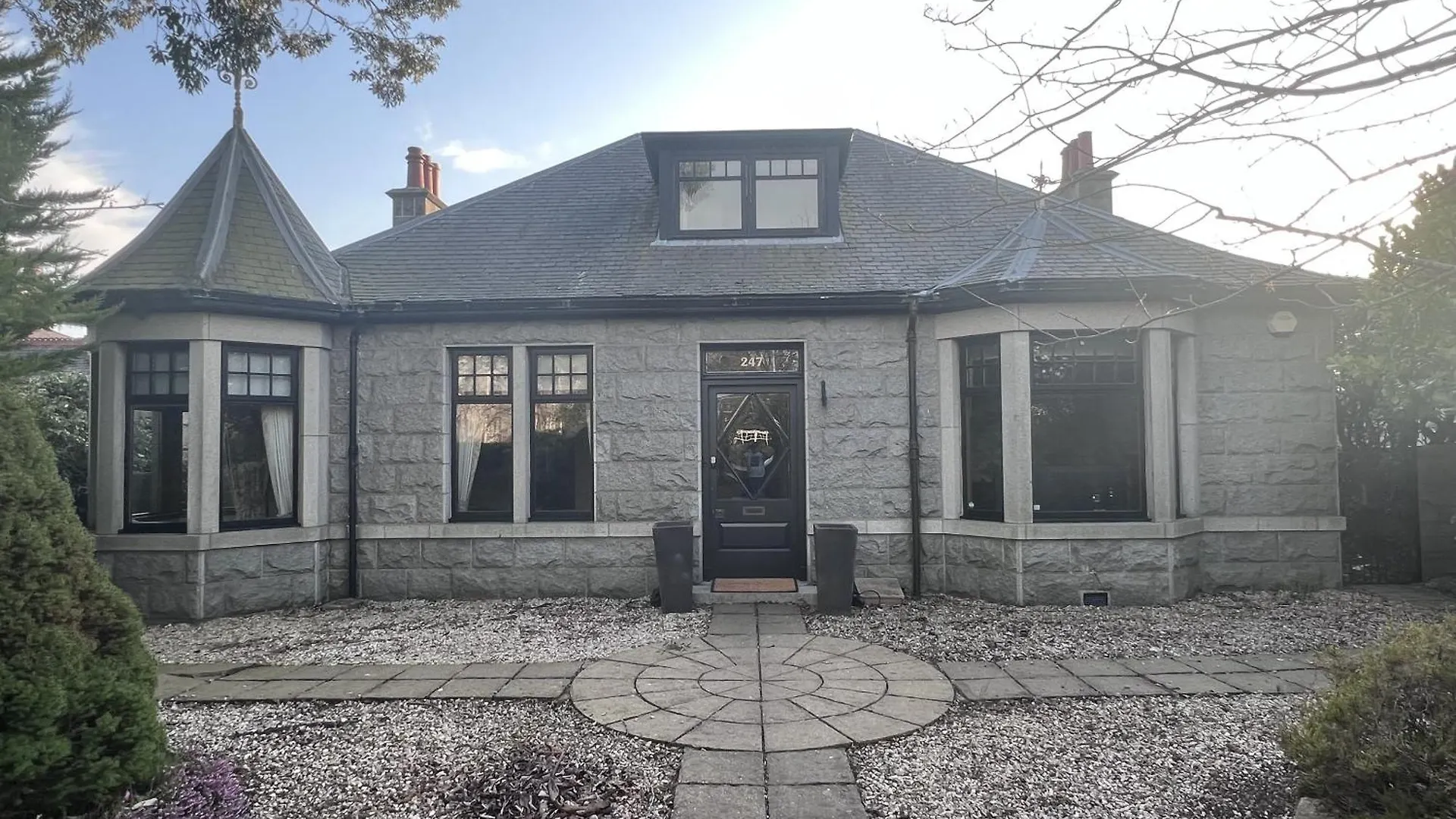 Luxury 5 Bedroom Property In West End Aberdeen